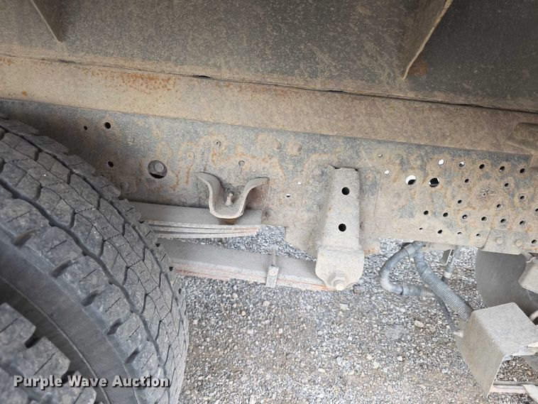 image for item FI0621 2012 Isuzu NQR utility / service truck