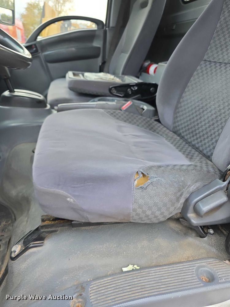 image for item FI0621 2012 Isuzu NQR utility / service truck