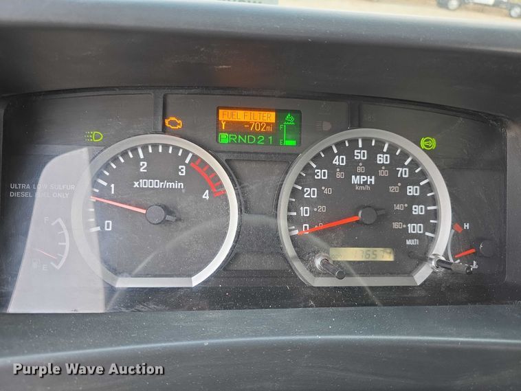 image for item FI0621 2012 Isuzu NQR utility / service truck