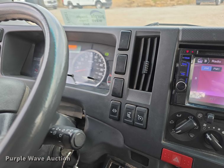 image for item FI0621 2012 Isuzu NQR utility / service truck