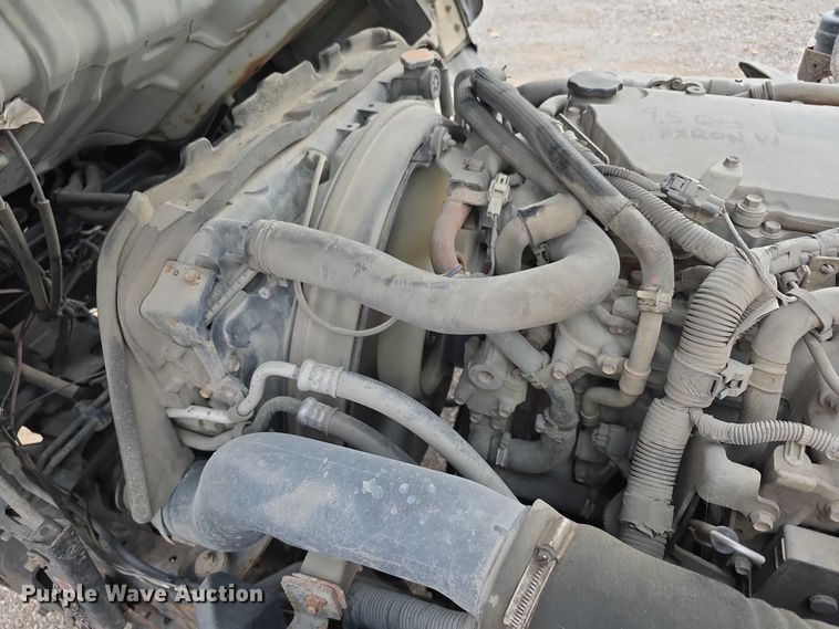 image for item FI0621 2012 Isuzu NQR utility / service truck