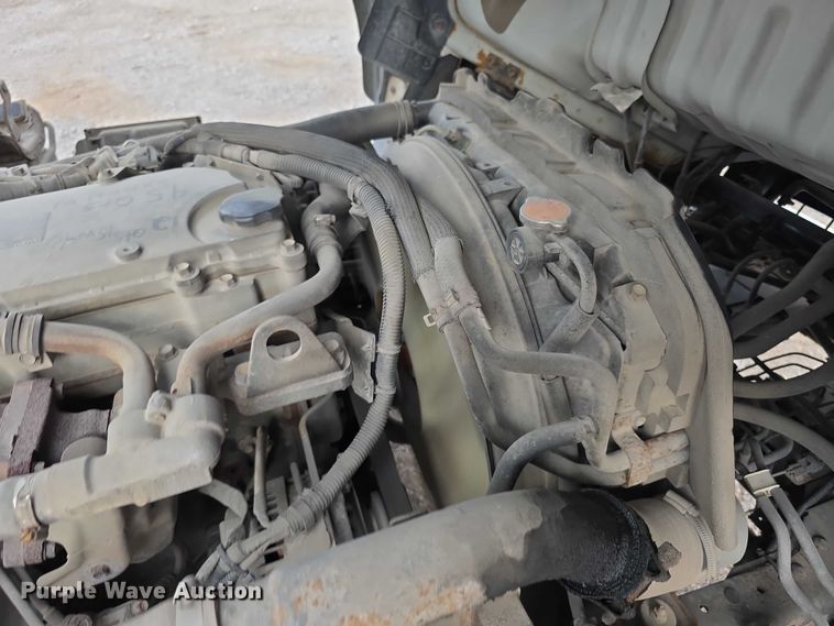 image for item FI0621 2012 Isuzu NQR utility / service truck