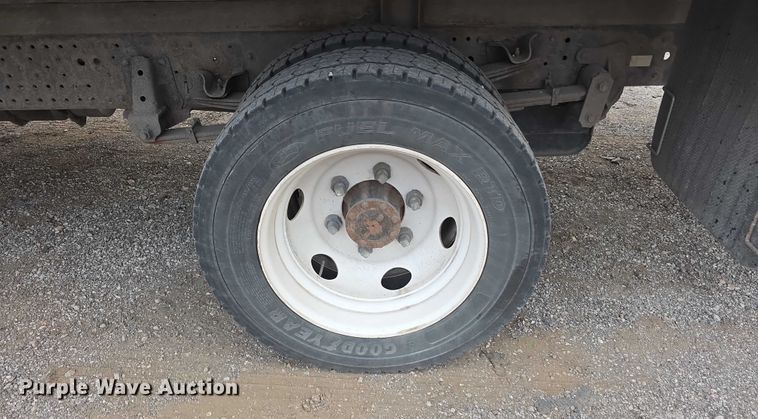 image for item FI0621 2012 Isuzu NQR utility / service truck