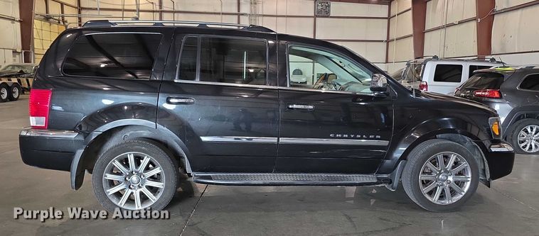 image for item FI0624 2008 Chrysler Aspen Limited SUV