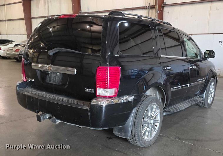 image for item FI0624 2008 Chrysler Aspen Limited SUV