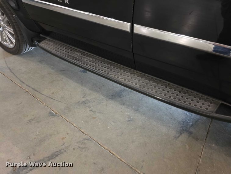 image for item FI0624 2008 Chrysler Aspen Limited SUV