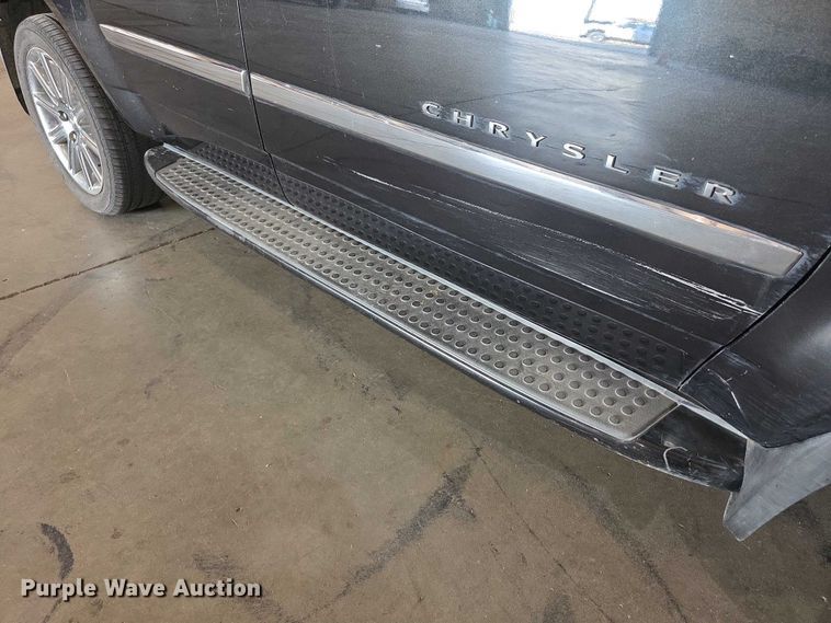 image for item FI0624 2008 Chrysler Aspen Limited SUV