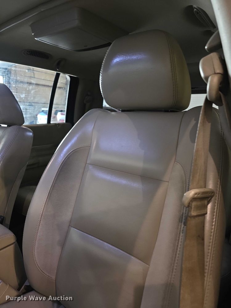 image for item FI0624 2008 Chrysler Aspen Limited SUV