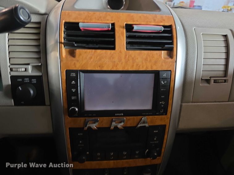 image for item FI0624 2008 Chrysler Aspen Limited SUV