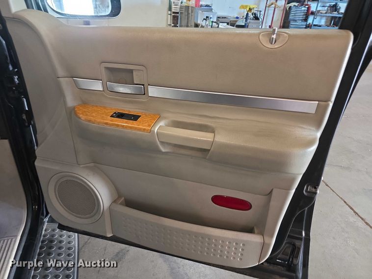 image for item FI0624 2008 Chrysler Aspen Limited SUV