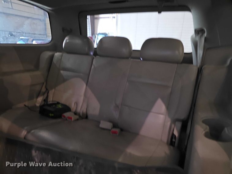 image for item FI0624 2008 Chrysler Aspen Limited SUV