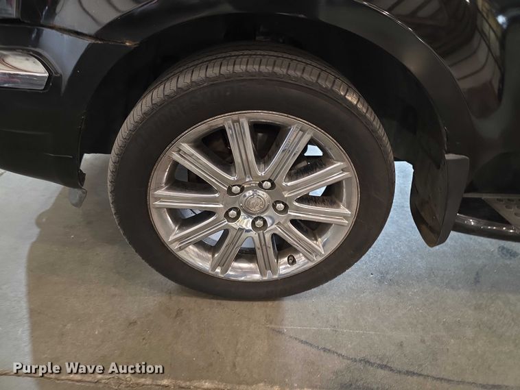 image for item FI0624 2008 Chrysler Aspen Limited SUV