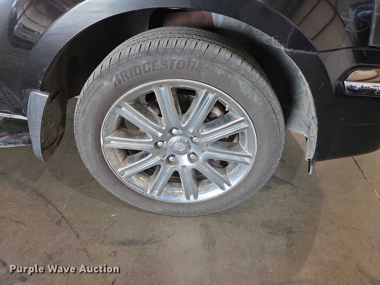 image for item FI0624 2008 Chrysler Aspen Limited SUV