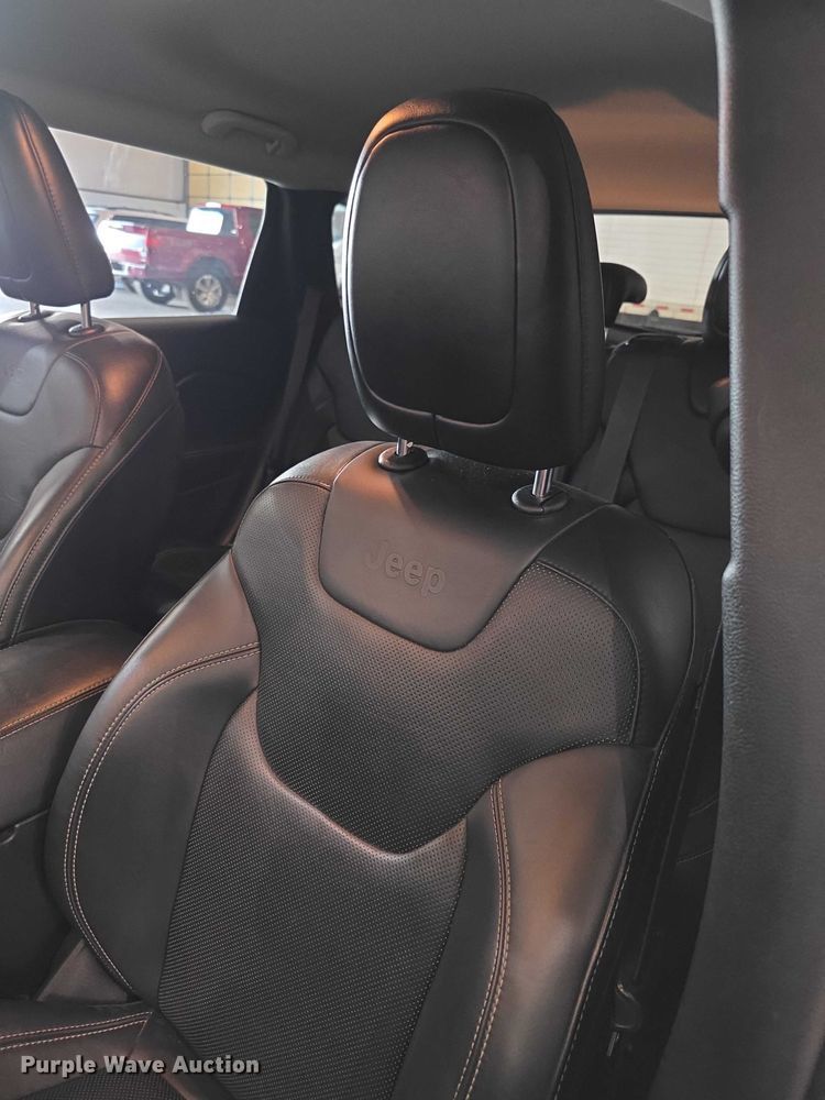 image for item FI0625 2014 Jeep Cherokee Limited SUV