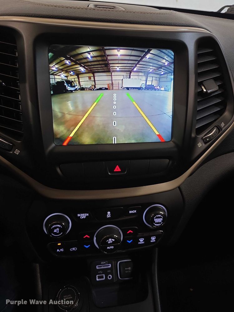 image for item FI0625 2014 Jeep Cherokee Limited SUV