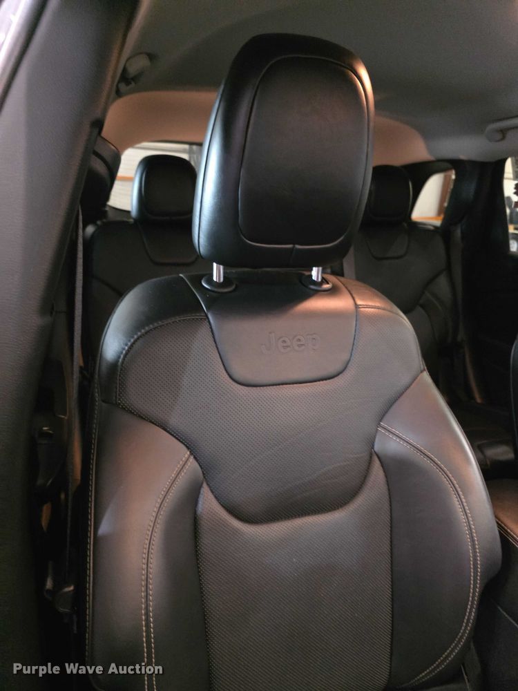 image for item FI0625 2014 Jeep Cherokee Limited SUV