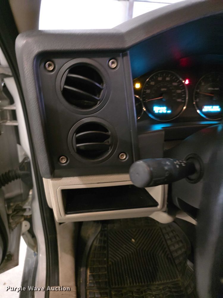 image for item FI0626 2006 Jeep Commander Limited SUV