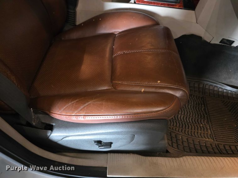 image for item FI0626 2006 Jeep Commander Limited SUV