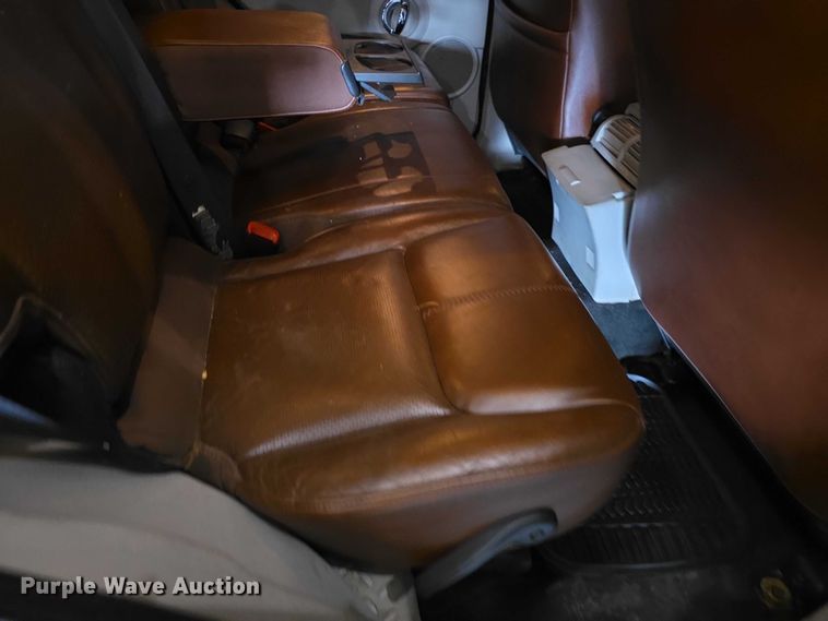 image for item FI0626 2006 Jeep Commander Limited SUV