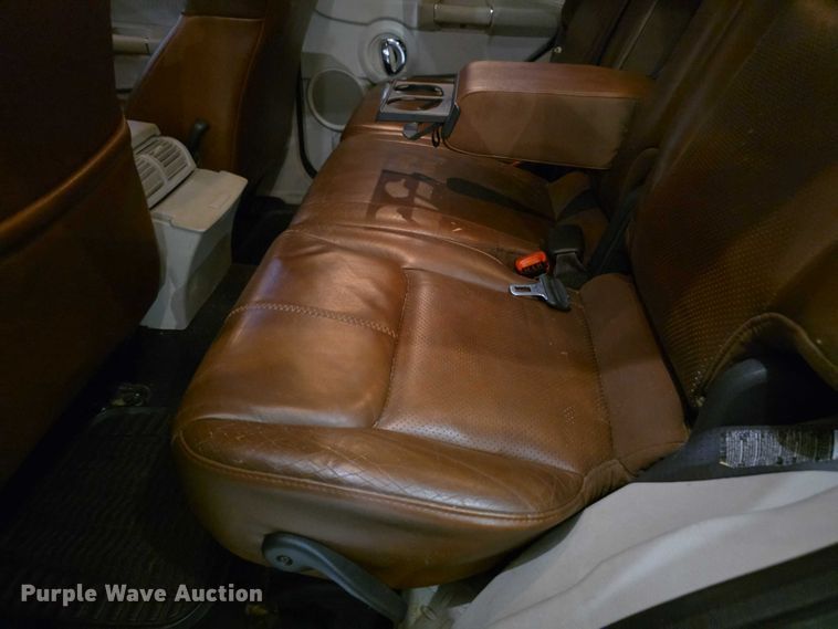 image for item FI0626 2006 Jeep Commander Limited SUV