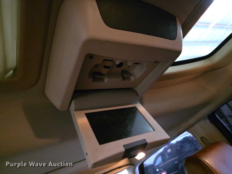 image for item FI0626 2006 Jeep Commander Limited SUV