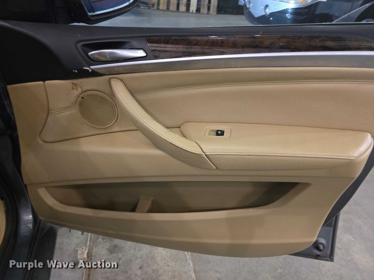 image for item FI0628 2008 BMW X5 SUV