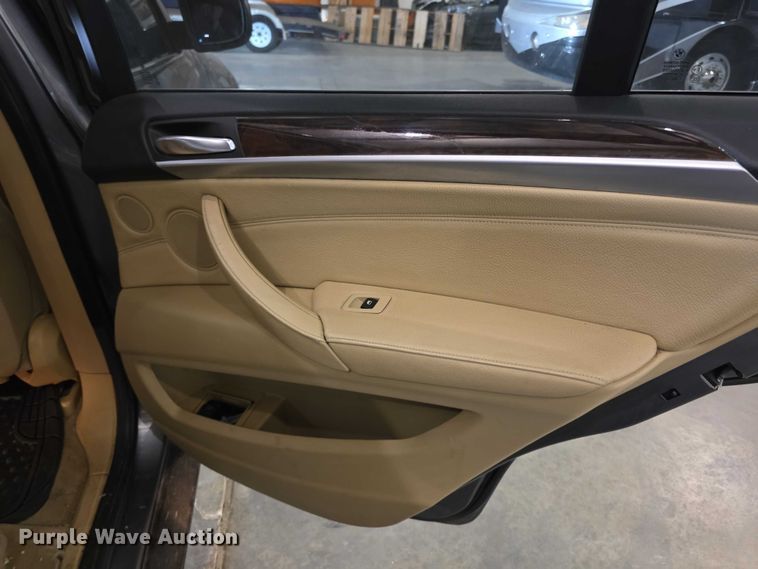 image for item FI0628 2008 BMW X5 SUV