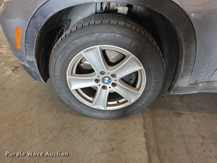 image for item FI0628 2008 BMW X5 SUV