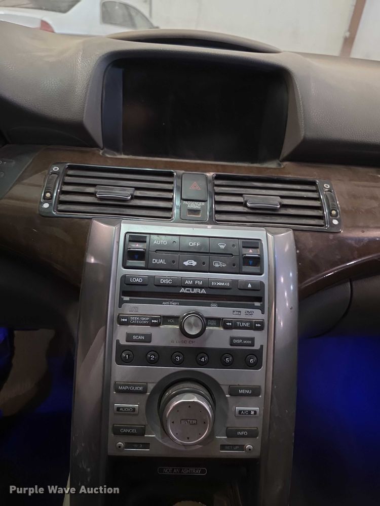 image for item FI0629 2005 Acura RL 