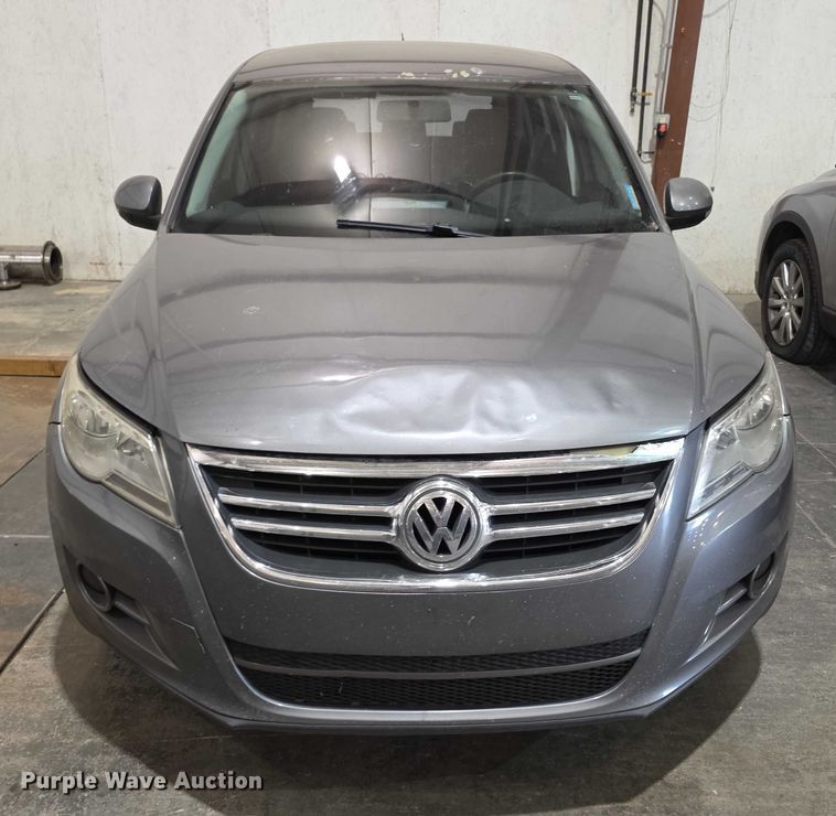image for item FI0633 2011 Volkswagen Tiguan SUV