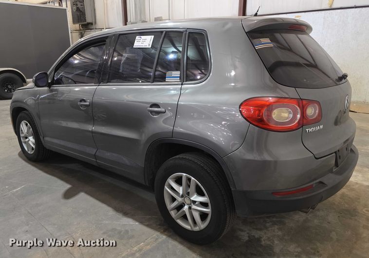 image for item FI0633 2011 Volkswagen Tiguan SUV