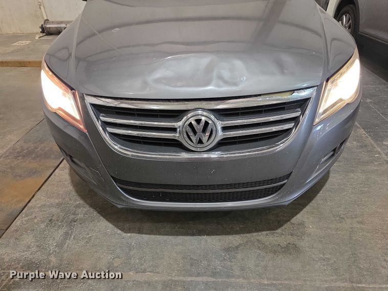 image for item FI0633 2011 Volkswagen Tiguan SUV