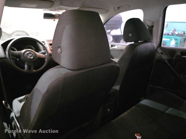 image for item FI0633 2011 Volkswagen Tiguan SUV
