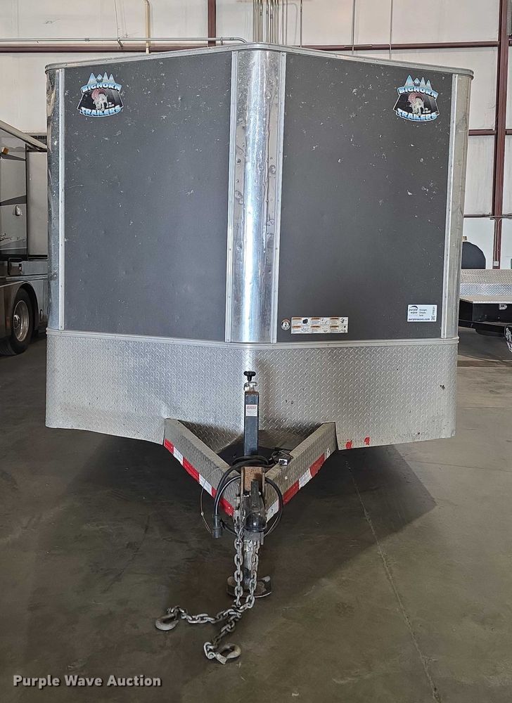 image for item FI0634 2022 R&M EC8.520TA enclosed cargo trailer