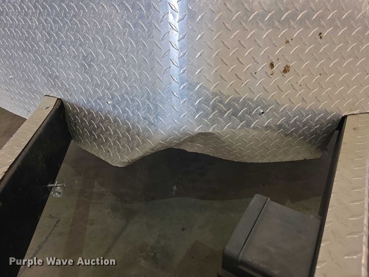 image for item FI0634 2022 R&M EC8.520TA enclosed cargo trailer