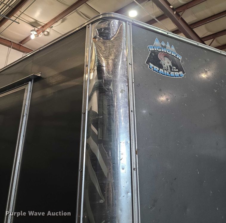 image for item FI0634 2022 R&M EC8.520TA enclosed cargo trailer