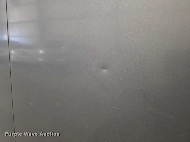 image for item FI0634 2022 R&M EC8.520TA enclosed cargo trailer