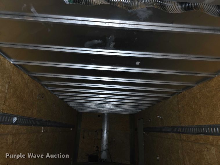 image for item FI0634 2022 R&M EC8.520TA enclosed cargo trailer