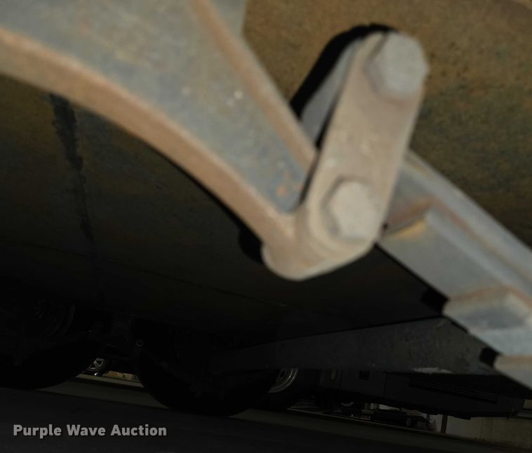 image for item FI0634 2022 R&M EC8.520TA enclosed cargo trailer