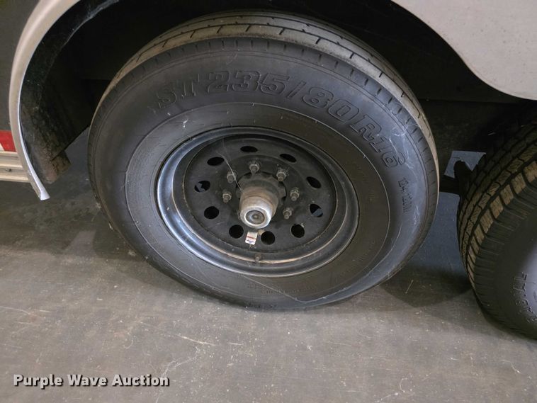 image for item FI0634 2022 R&M EC8.520TA enclosed cargo trailer