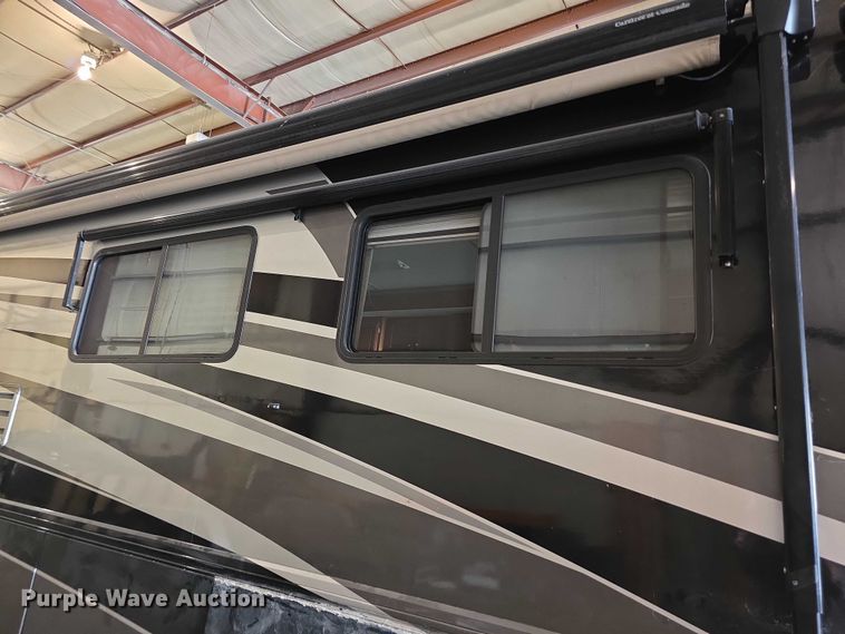 image for item FI0635 2004 Fleetwood Revolution RV