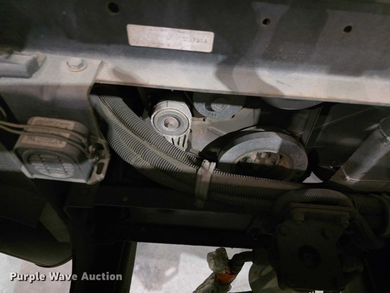 image for item FI0635 2004 Fleetwood Revolution RV