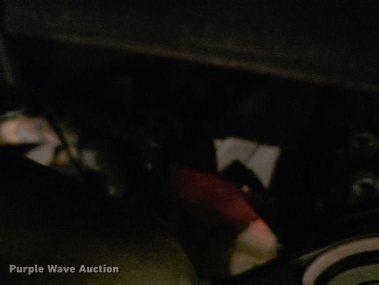 image for item FI0635 2004 Fleetwood Revolution RV