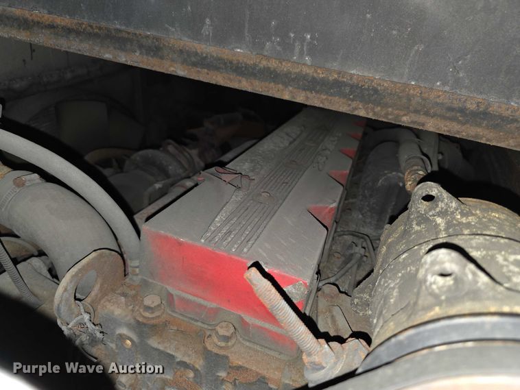 image for item FI0635 2004 Fleetwood Revolution RV