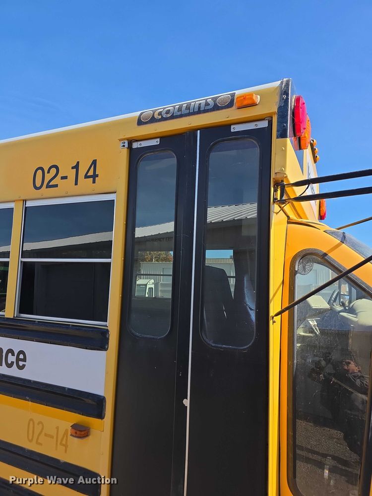 image for item FI0649 2002 Chevrolet Express 3500 school bus