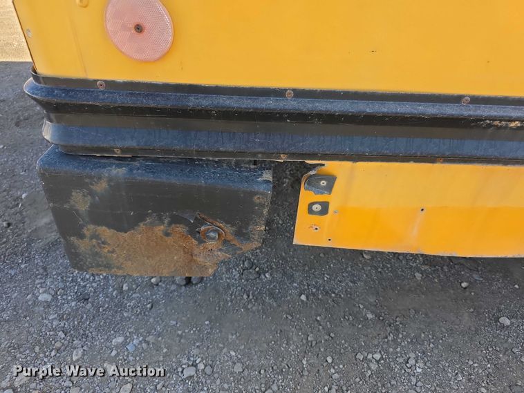 image for item FI0649 2002 Chevrolet Express 3500 school bus