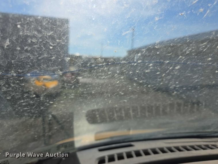 image for item FI0649 2002 Chevrolet Express 3500 school bus