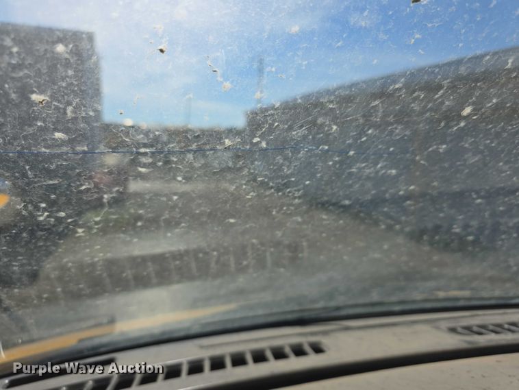 image for item FI0649 2002 Chevrolet Express 3500 school bus