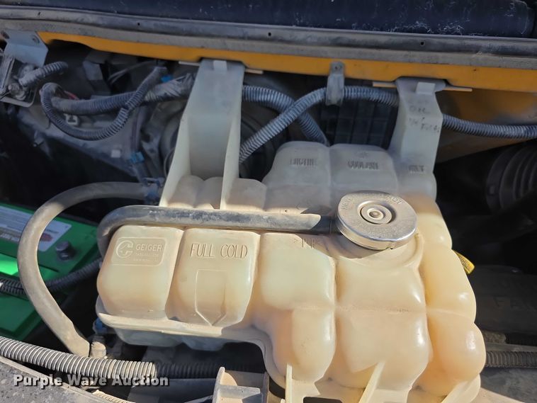 image for item FI0649 2002 Chevrolet Express 3500 school bus