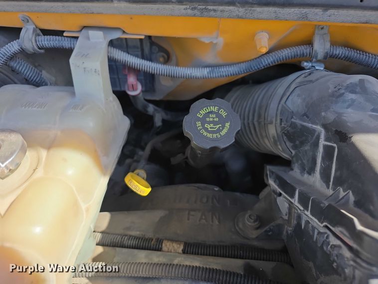 image for item FI0649 2002 Chevrolet Express 3500 school bus